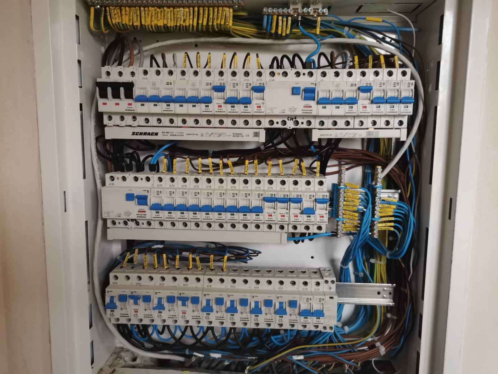 Elektroinstalace rodinného domu Hradec Králové