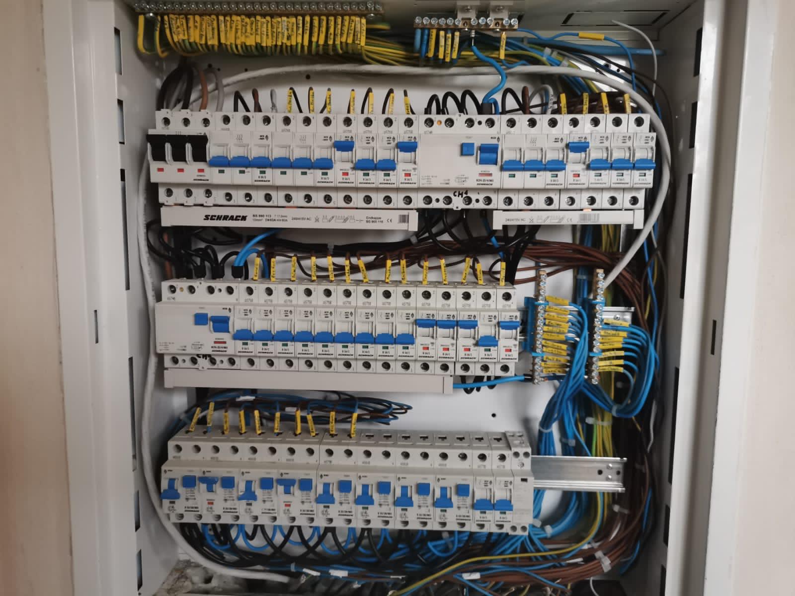 Instalace zdvojené podlahy v kanceláři Hradec Králové